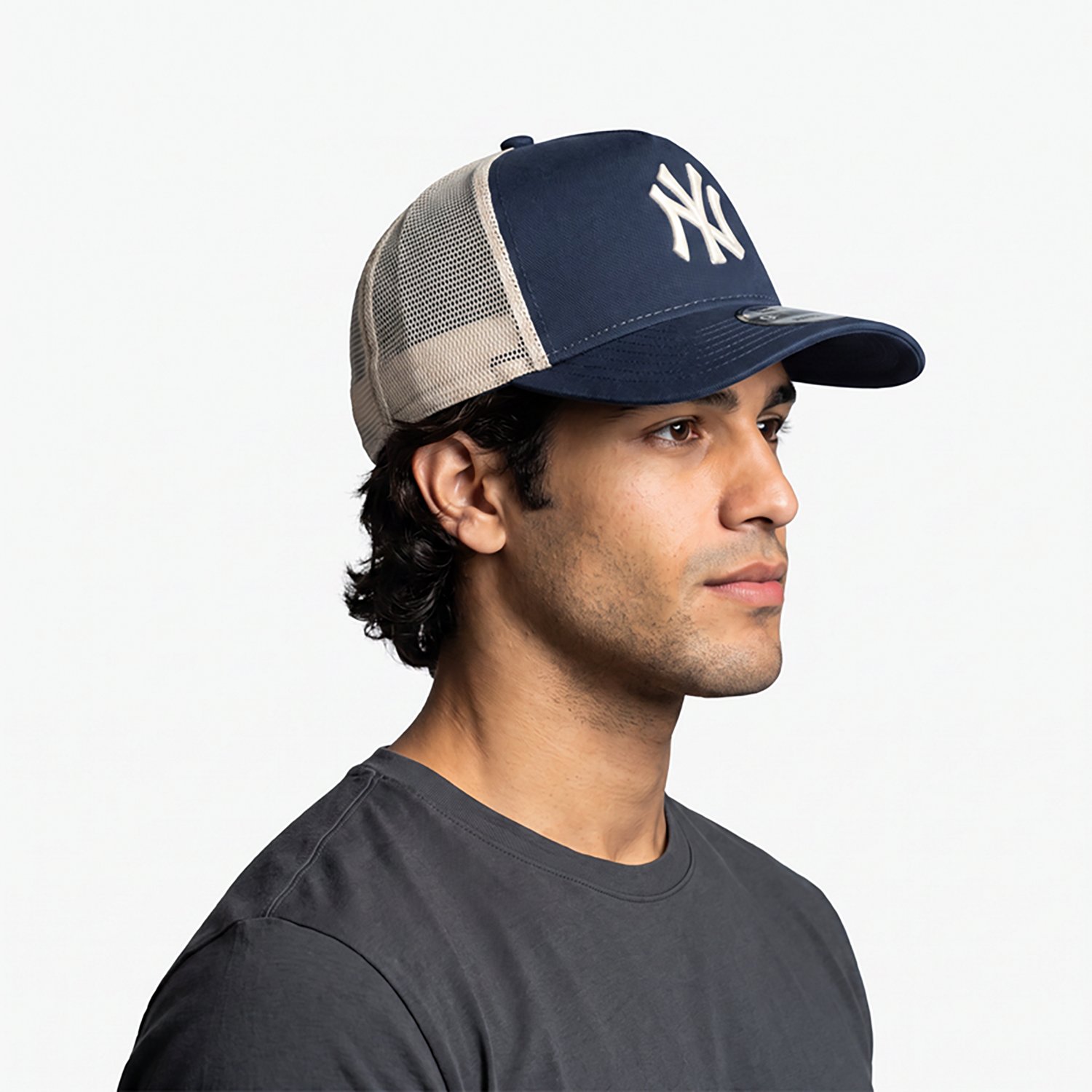 New Era Natural New York Yankees Grained 9FIFTY A-Frame Trucker Adjustable Hat - view number 2