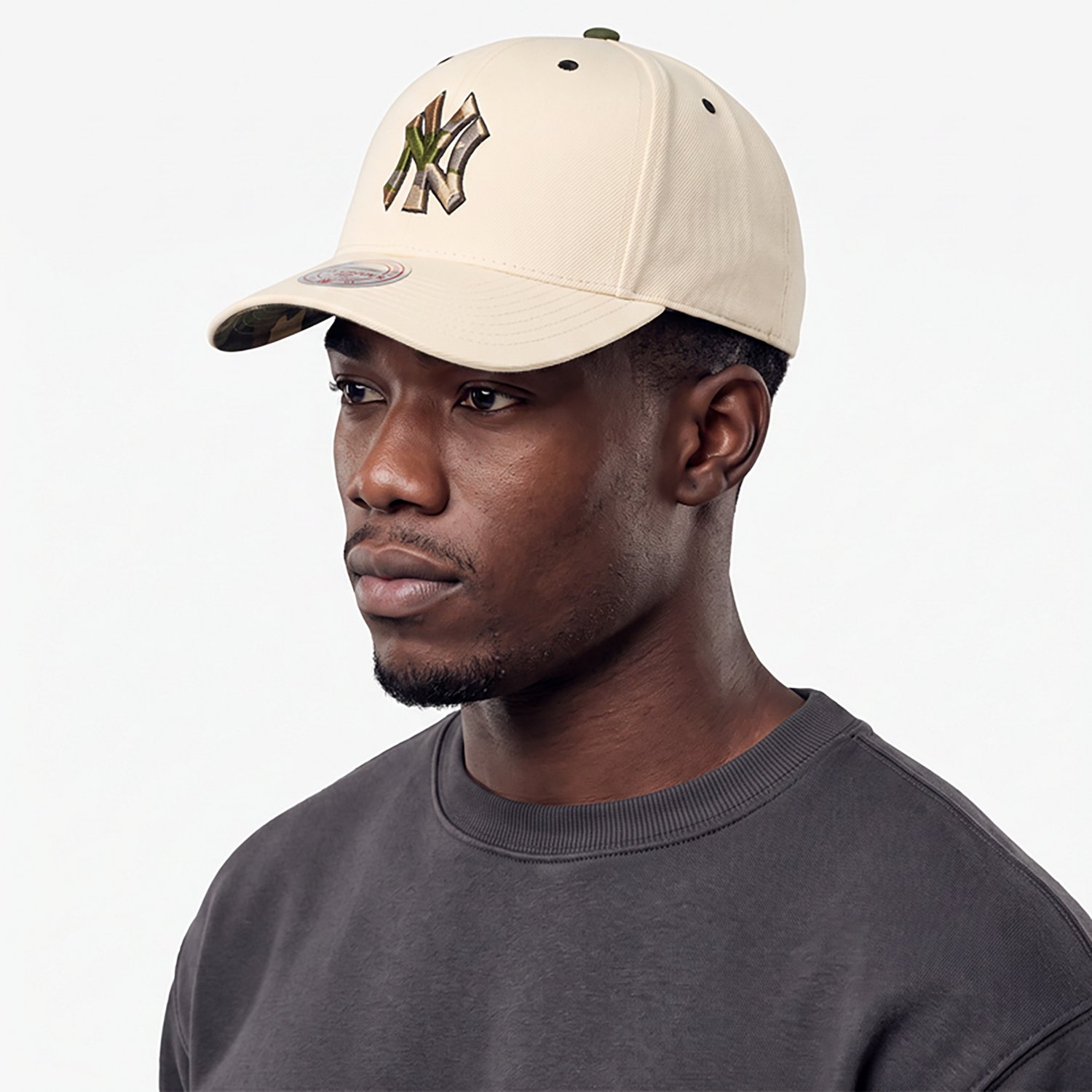 Unisex Mitchell  Ness New York Yankees Camo Logo Pro Crown Snapback Hat