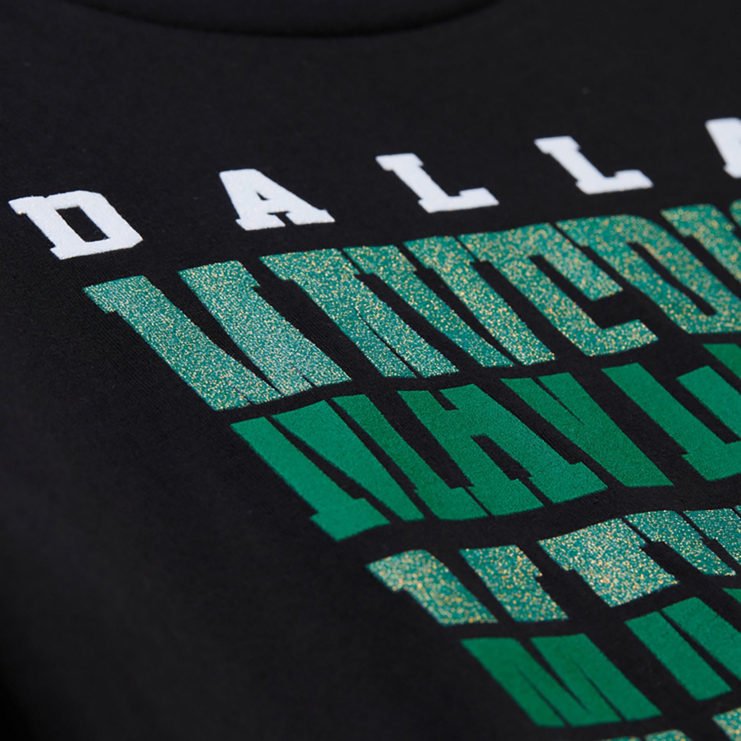 Mitchell & Ness Men's Dallas Mavericks Fade Away Graphic T-shirt