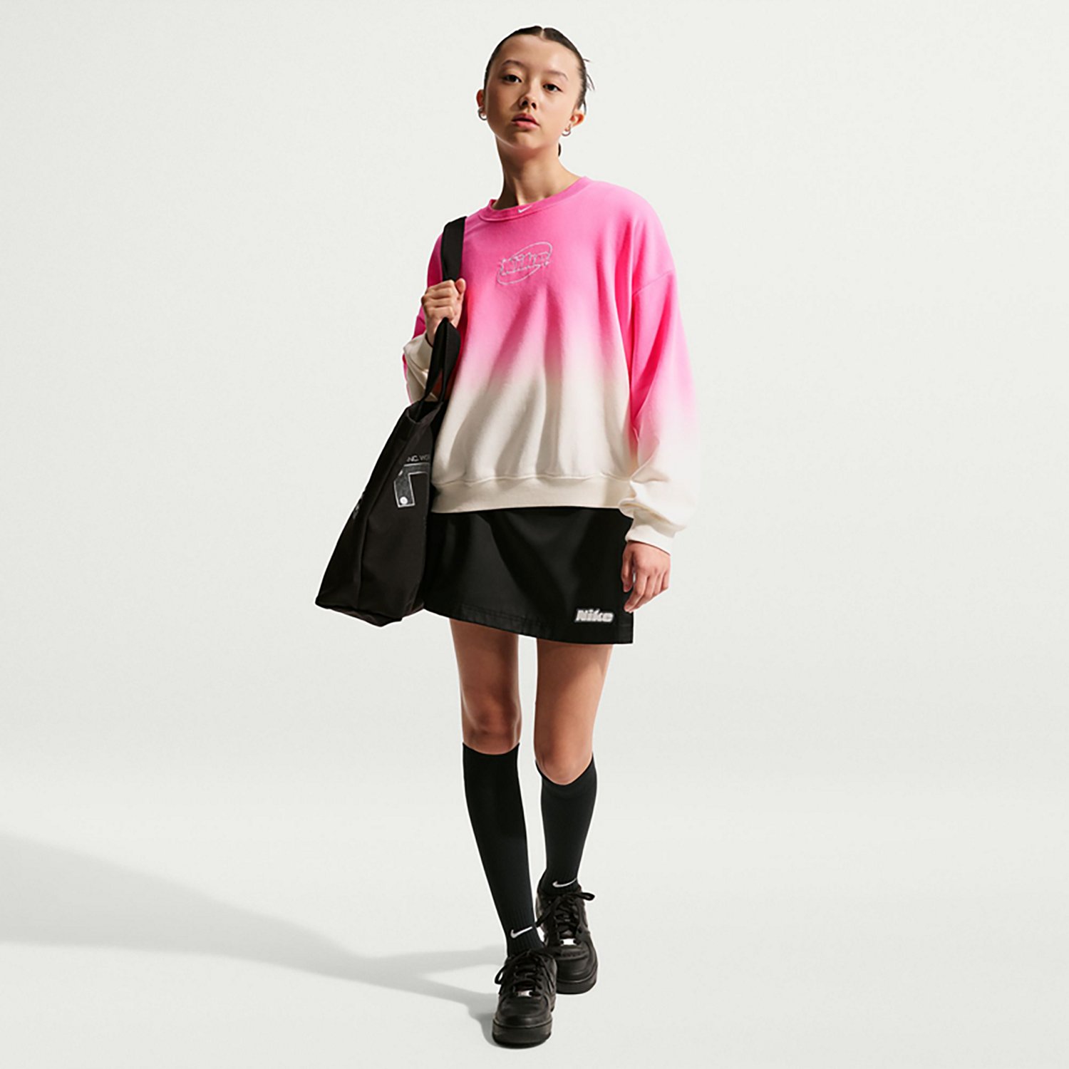 Nike Girls' Sportswear Fleece Boxy Graphic Sweatshirt
