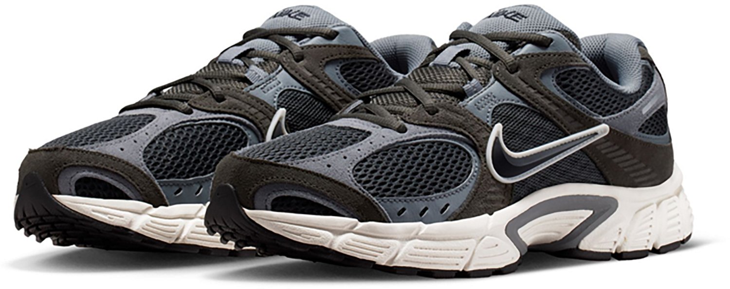 Nike Men's V5 Runner Shoes - view number 3