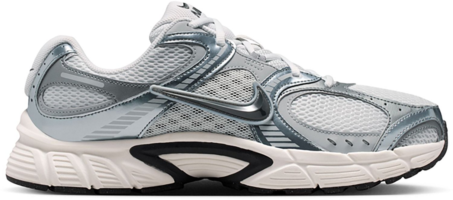 Nike Men's V5 Runner Shoes