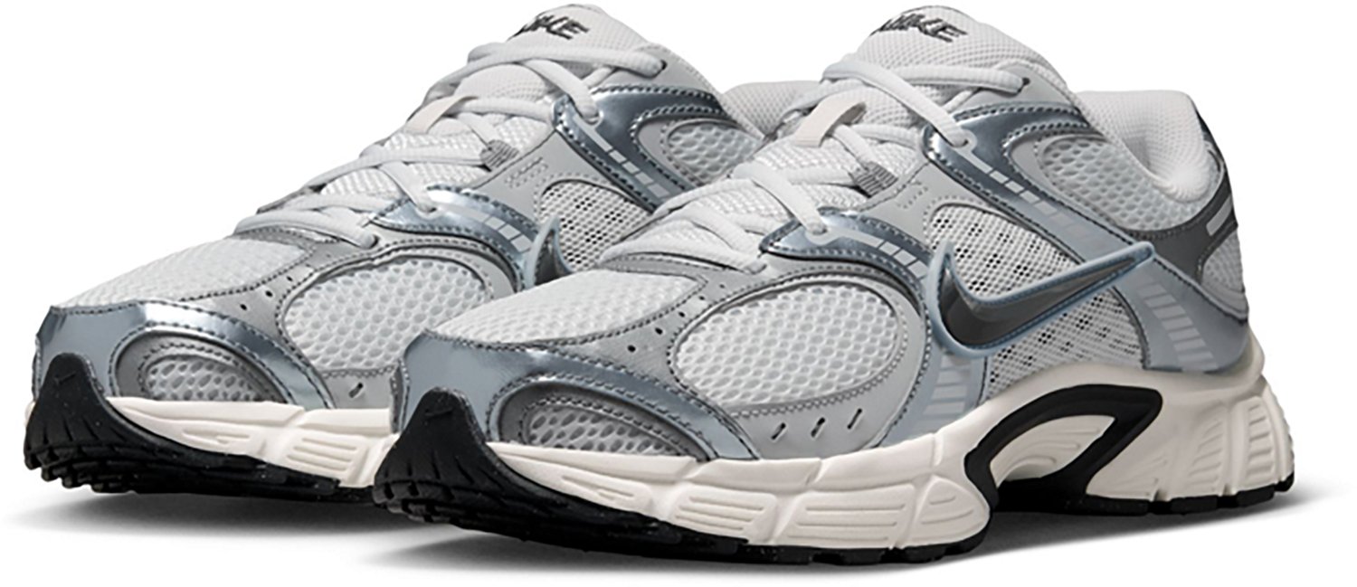 Nike Men's V5 Runner Shoes - view number 3