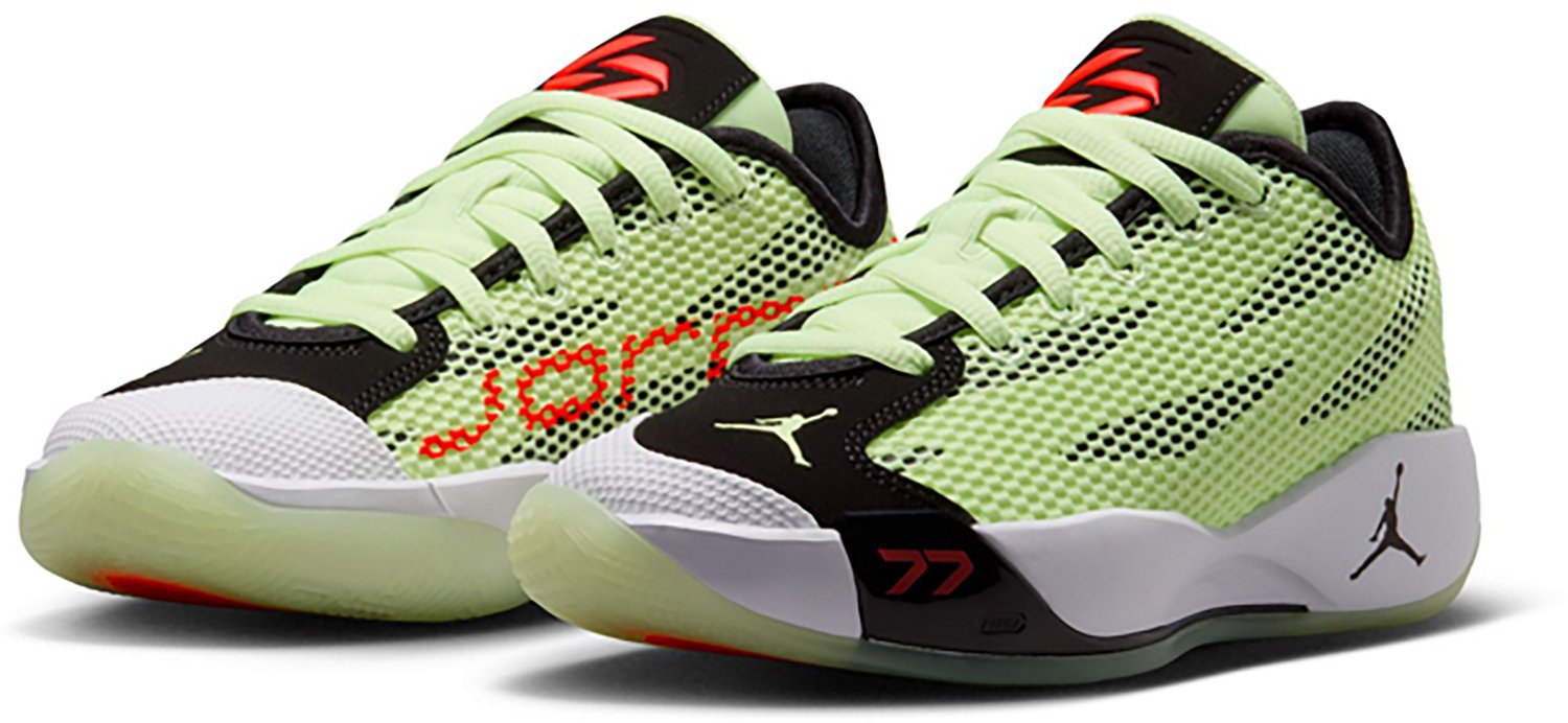Jordan Boys' Luka .77 V2 Basketball Shoes - view number 3