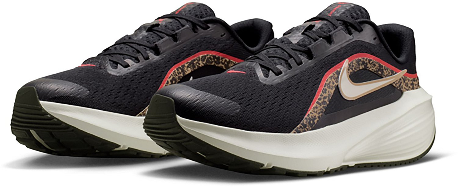 Nike Women's Downshifter 14 Running Shoes - view number 3