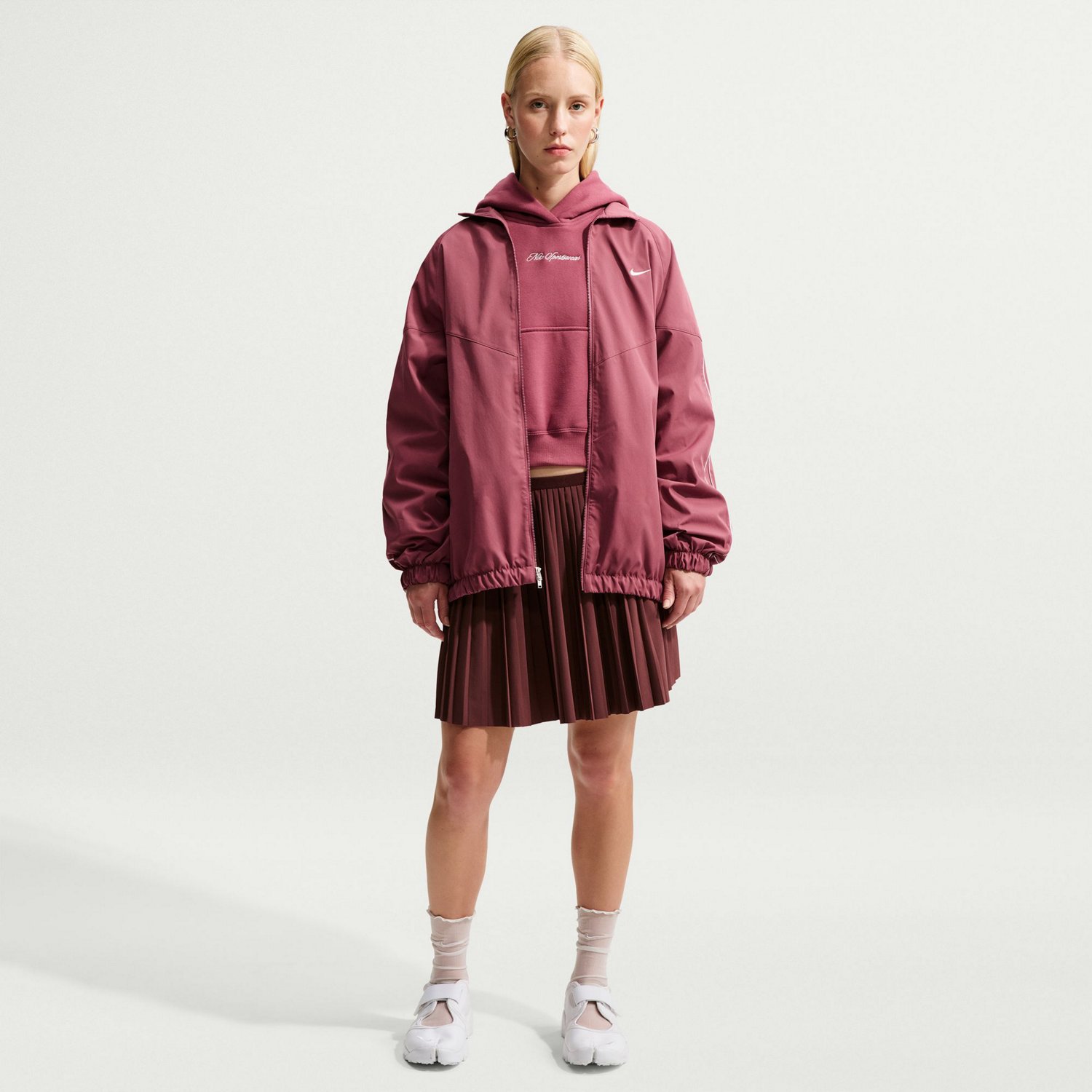 Nike Women's Studio Fleece Midweight Crop Scallop Hoodie