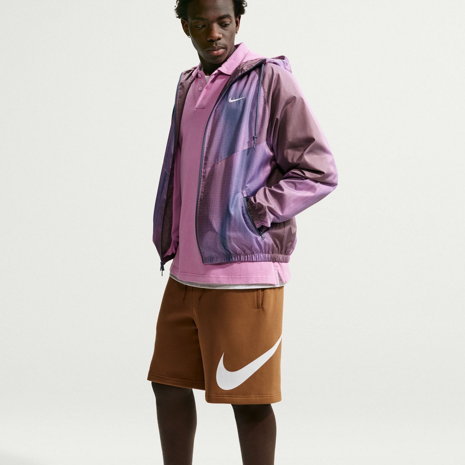 Nike Men's Club Brushed Fleece Graphic Shorts 7 in. - view number 5