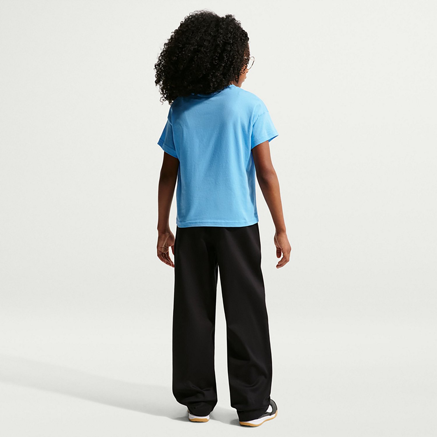 Nike Girls' Sportswear Essential Boxy Short Sleeve T-shirt - view number 2