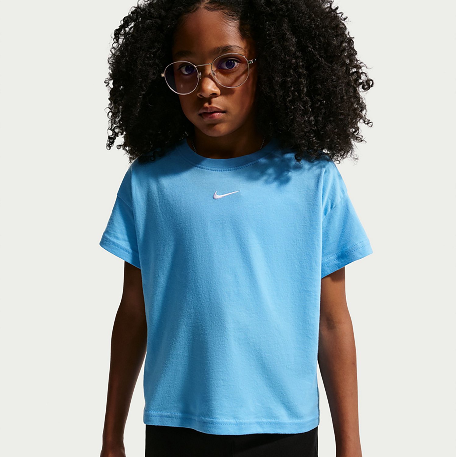 Nike Girls' Sportswear Essential Boxy Short Sleeve T-shirt - view number 3