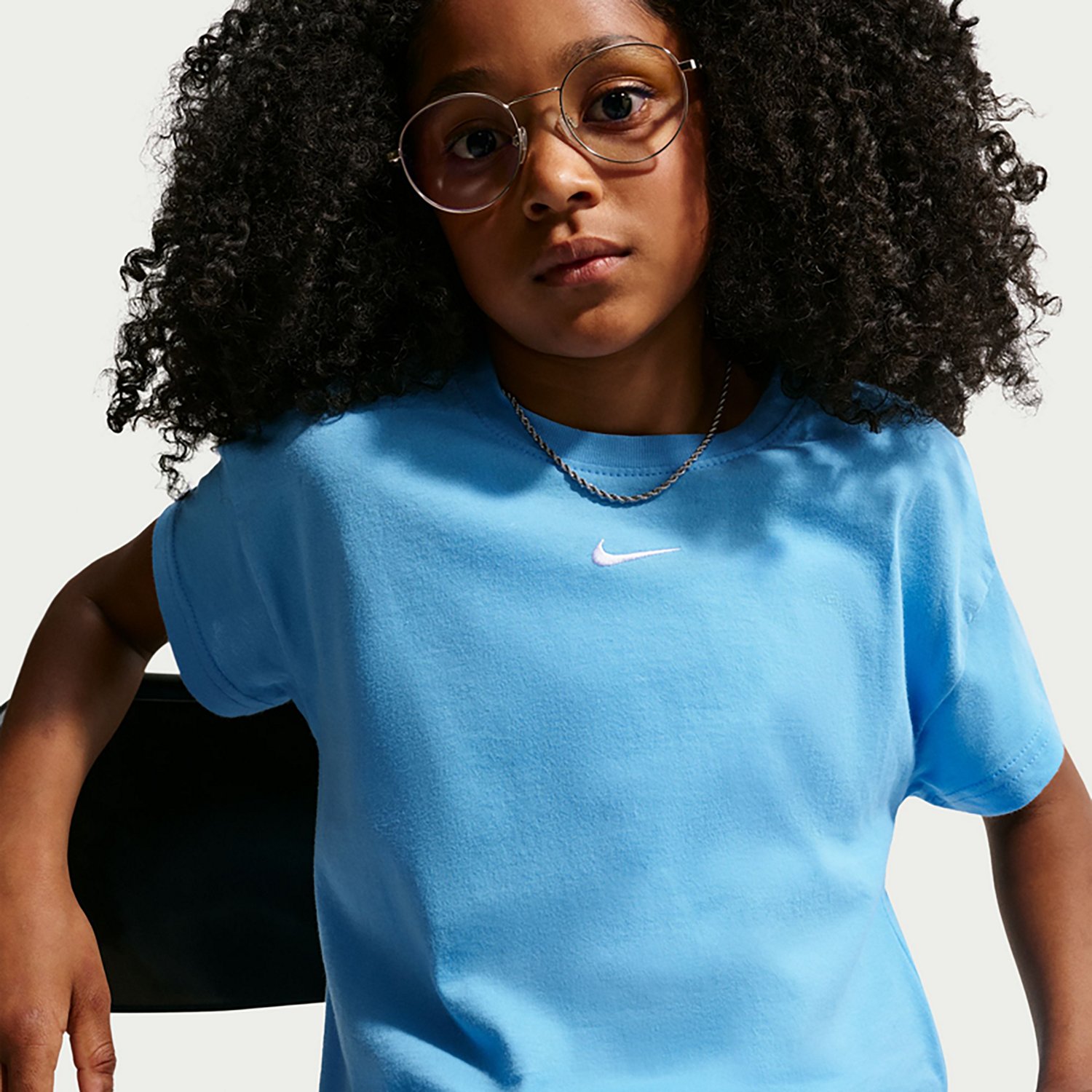 Nike Girls' Sportswear Essential Boxy Short Sleeve T-shirt - view number 5