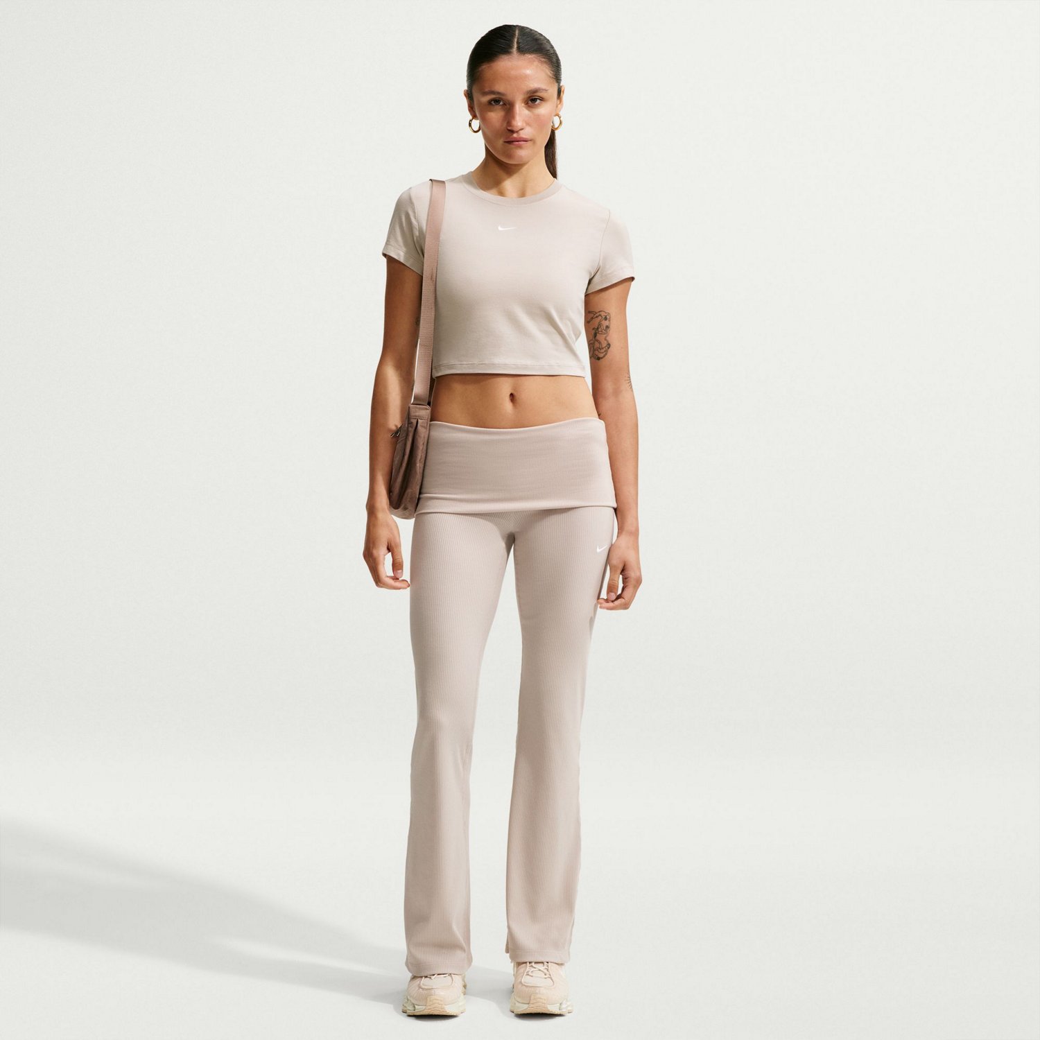Nike Women's Sportswear Chill Knit Cropped T-shirt