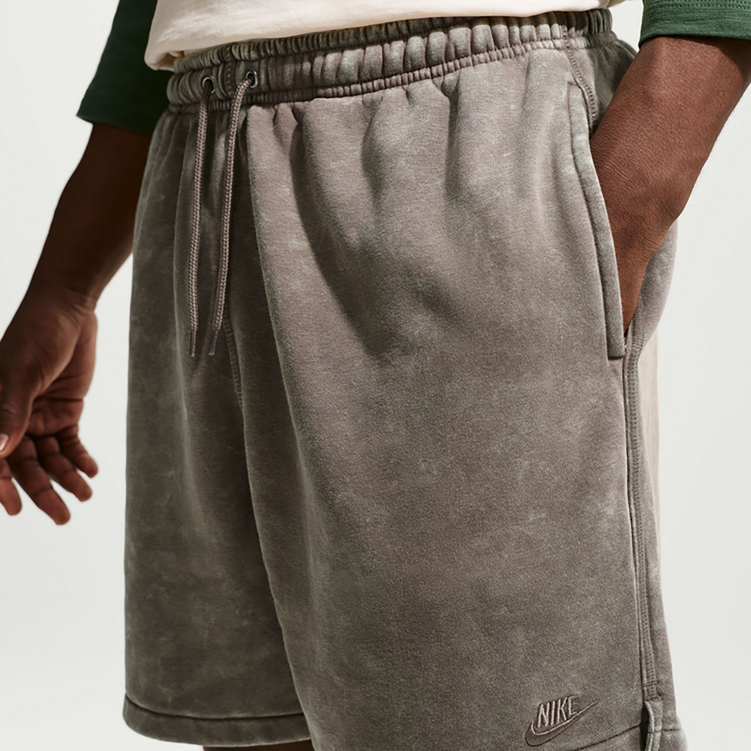 Nike Men's Sportswear Club Fleece Flow Shorts 6 in - view number 3
