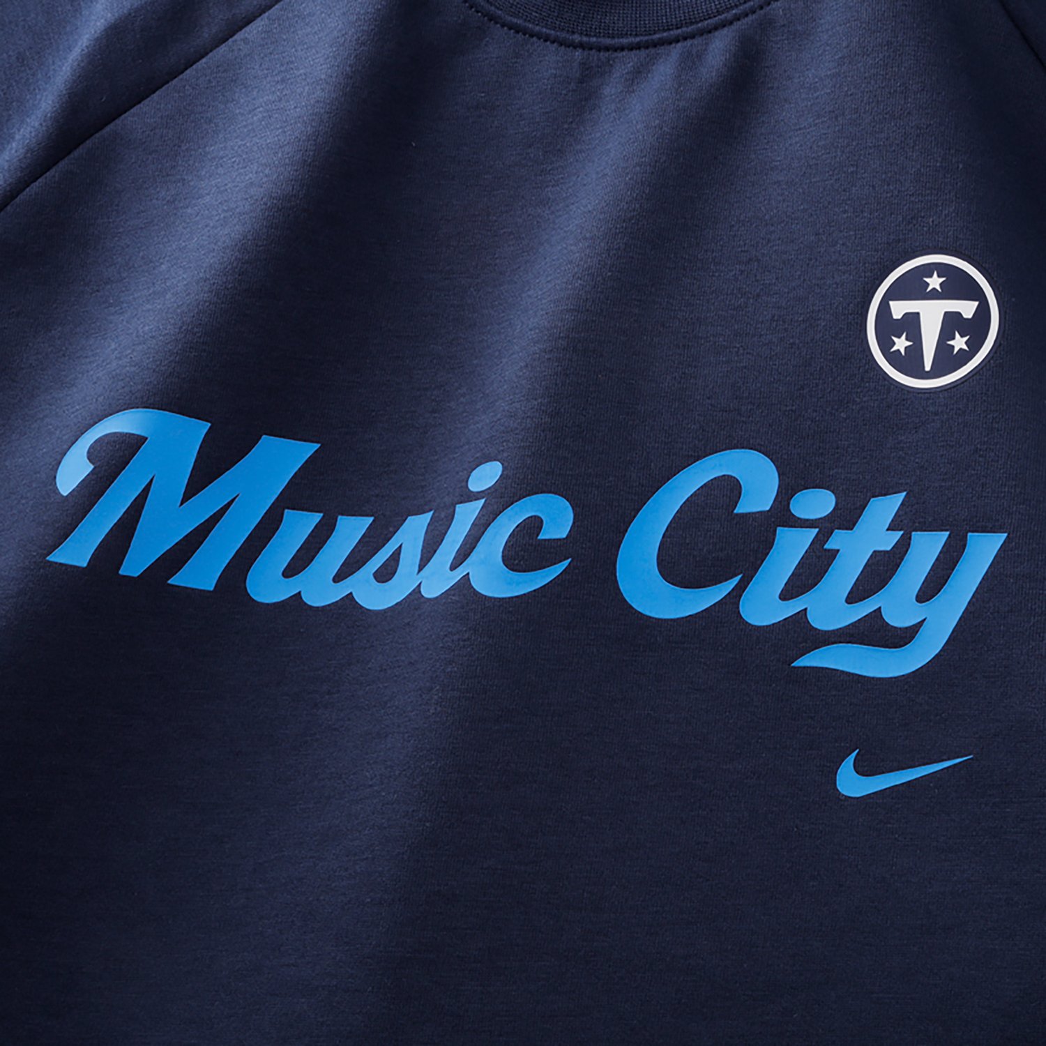 Nike Men's Tennessee Titans Rivalries Dri-FIT Primary Sweatshirt - view number 4