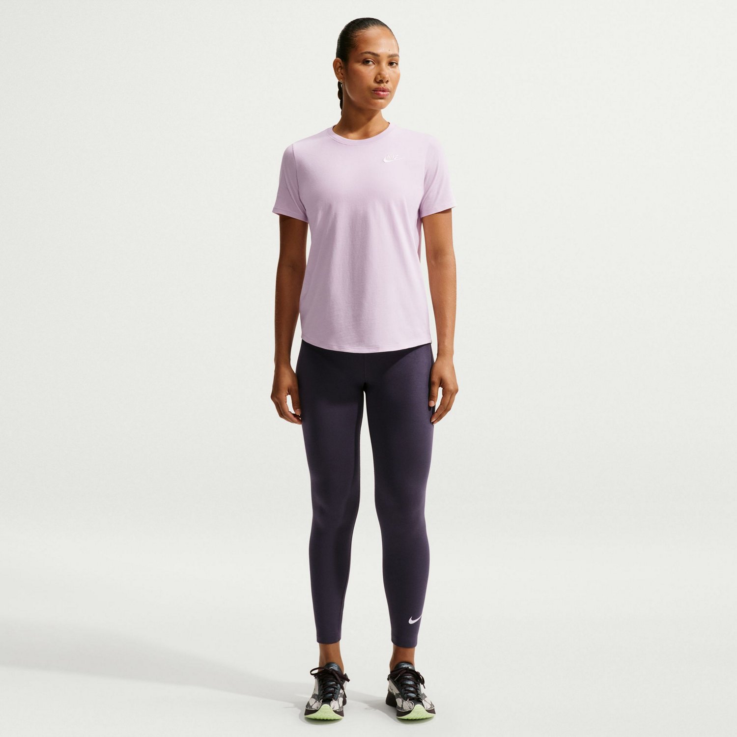 Nike Women's Sportswear Club T-shirt