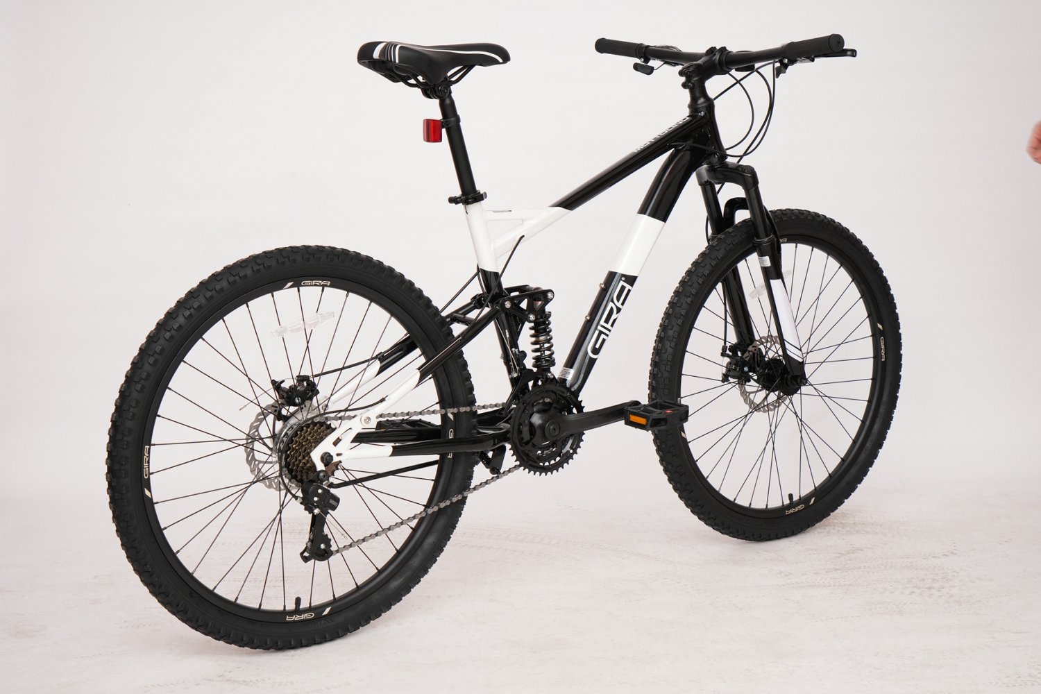 Ozone 500 Men's Mottolino 26" 21-Speed Mountain Bike - view number 3