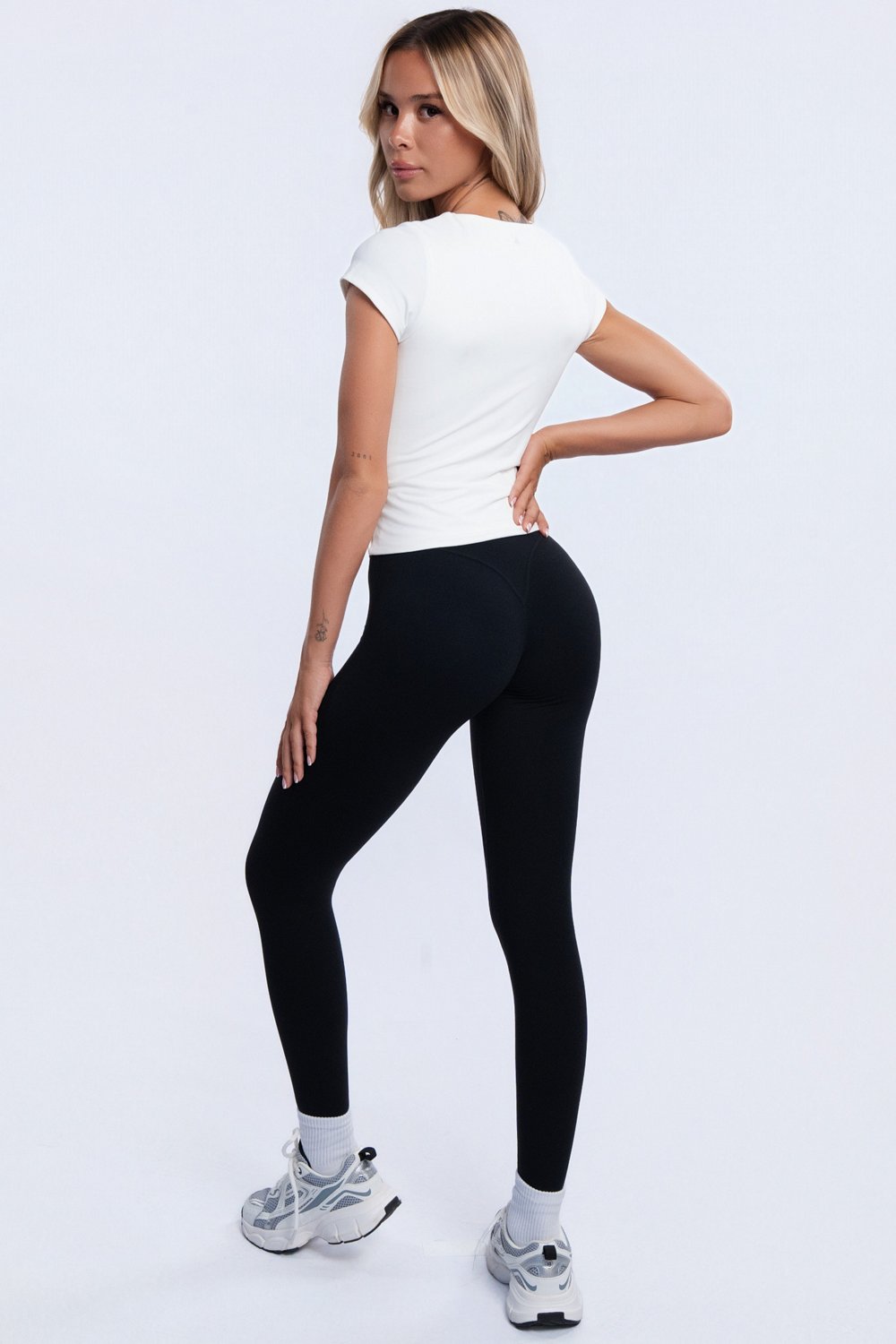 Vitality Women’s Accelerate Crew T-shirt - view number 5
