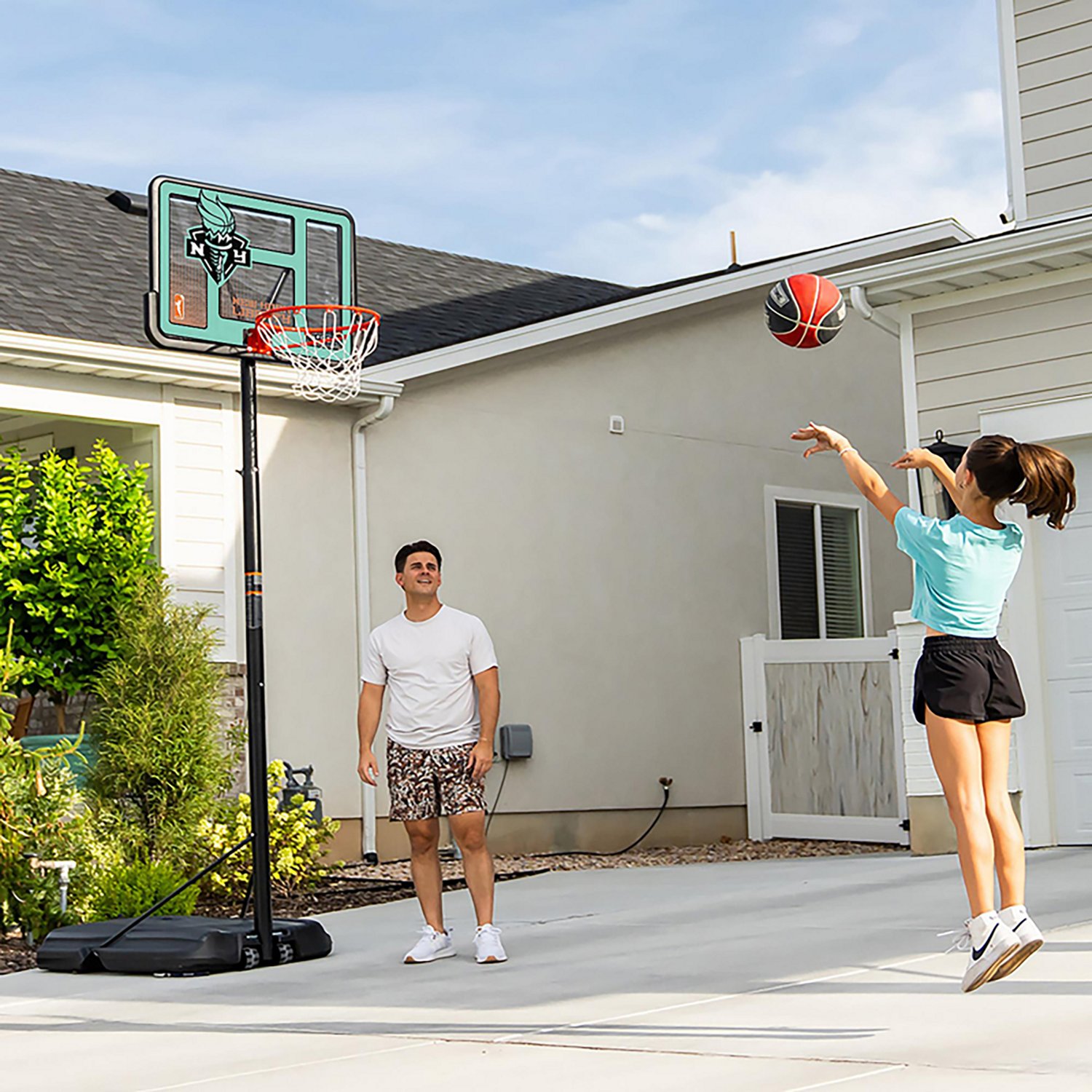 Lifetime WNBA New York Liberty 44 in Portable Basketball Hoop with Wheels - view number 8