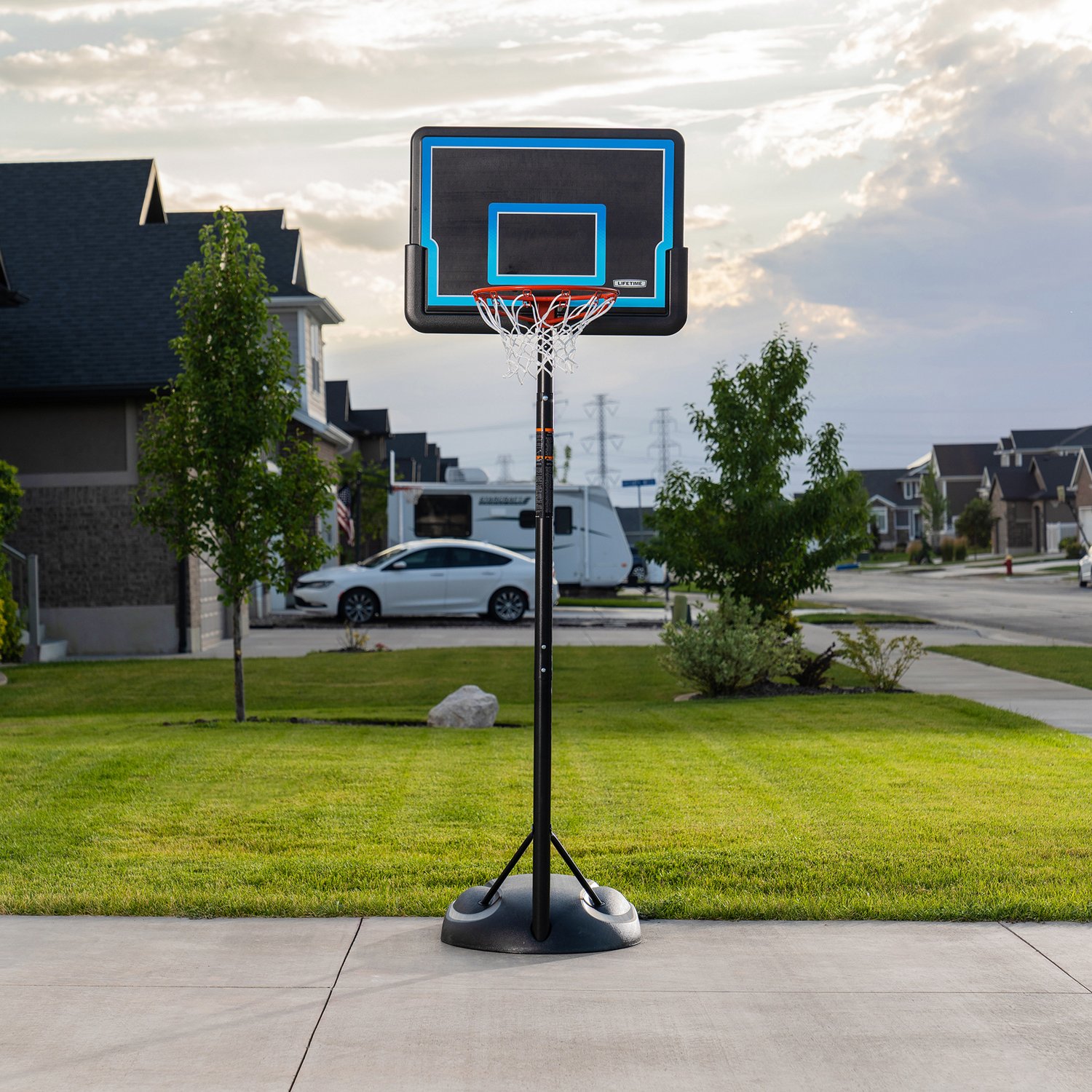 Lifetime 32 in Adjustable Youth Portable Basketball Hoop - view number 7