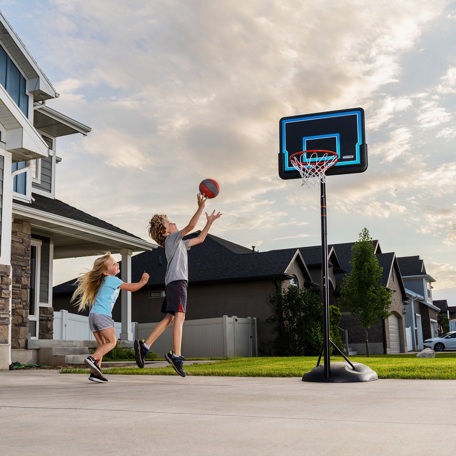 Lifetime 32 in Adjustable Youth Portable Basketball Hoop - view number 8
