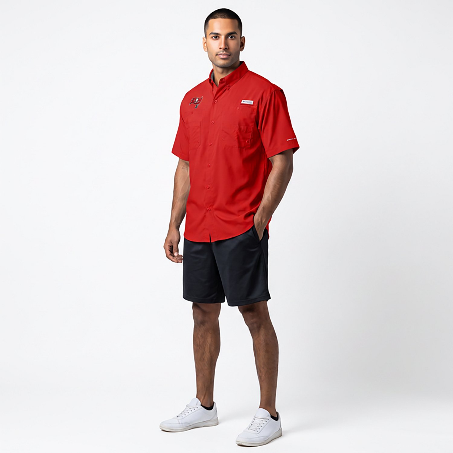 Columbia Sportswear Men's Tampa Bay Buccaneers Tamiami Shirt - view number 2