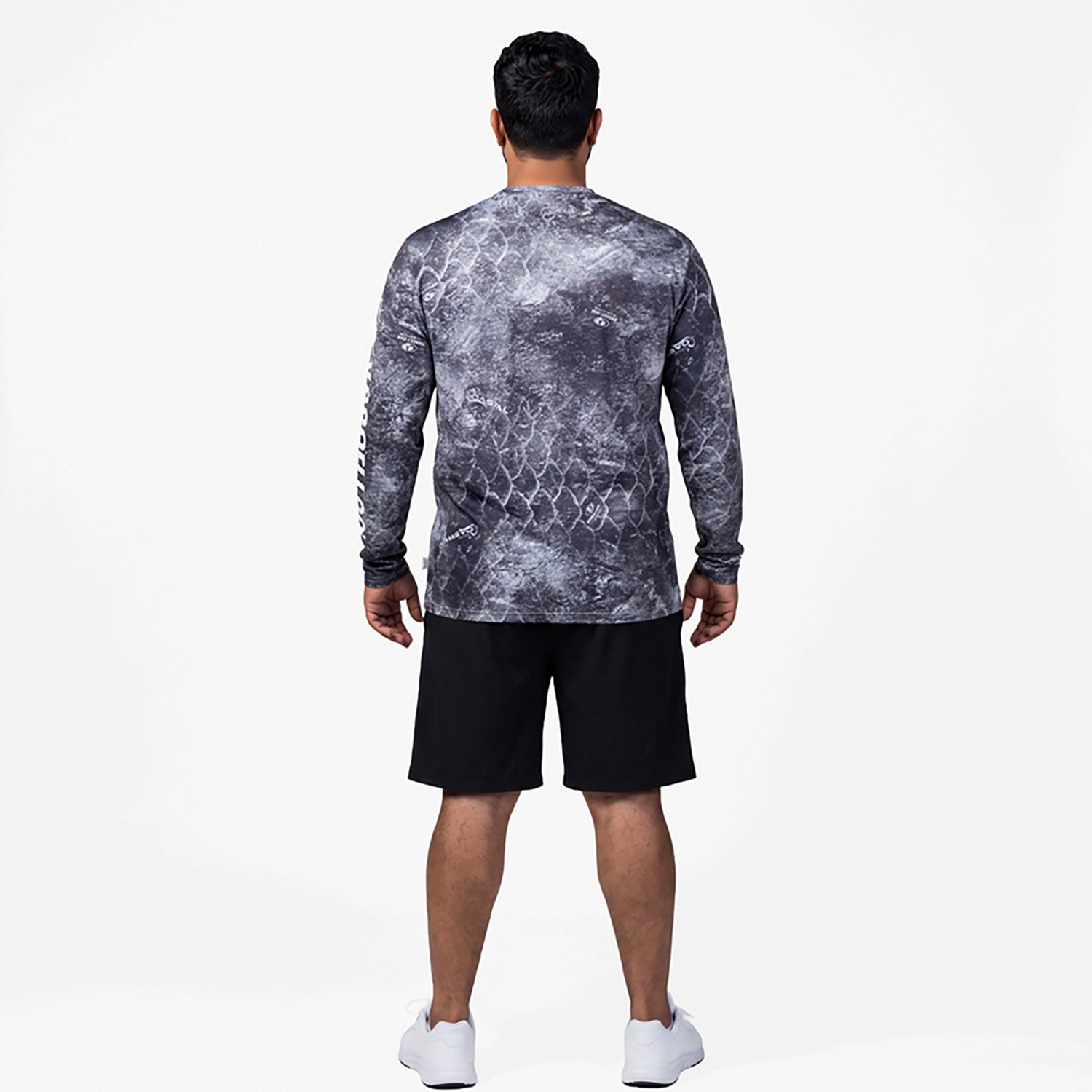 Magellan Outdoors Men's Mossy Oak Coastal Long Sleeve Crew T-shirt