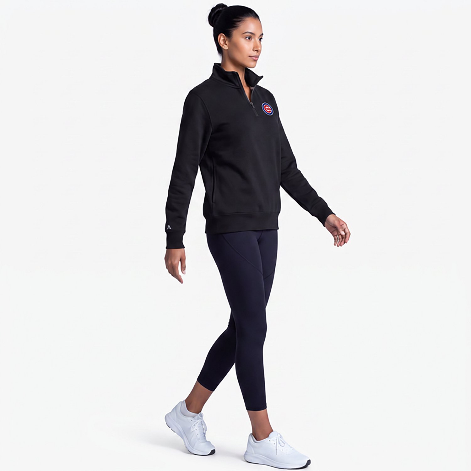Antigua Chicago Cubs Victory Quarter-Zip Sweatshirt
