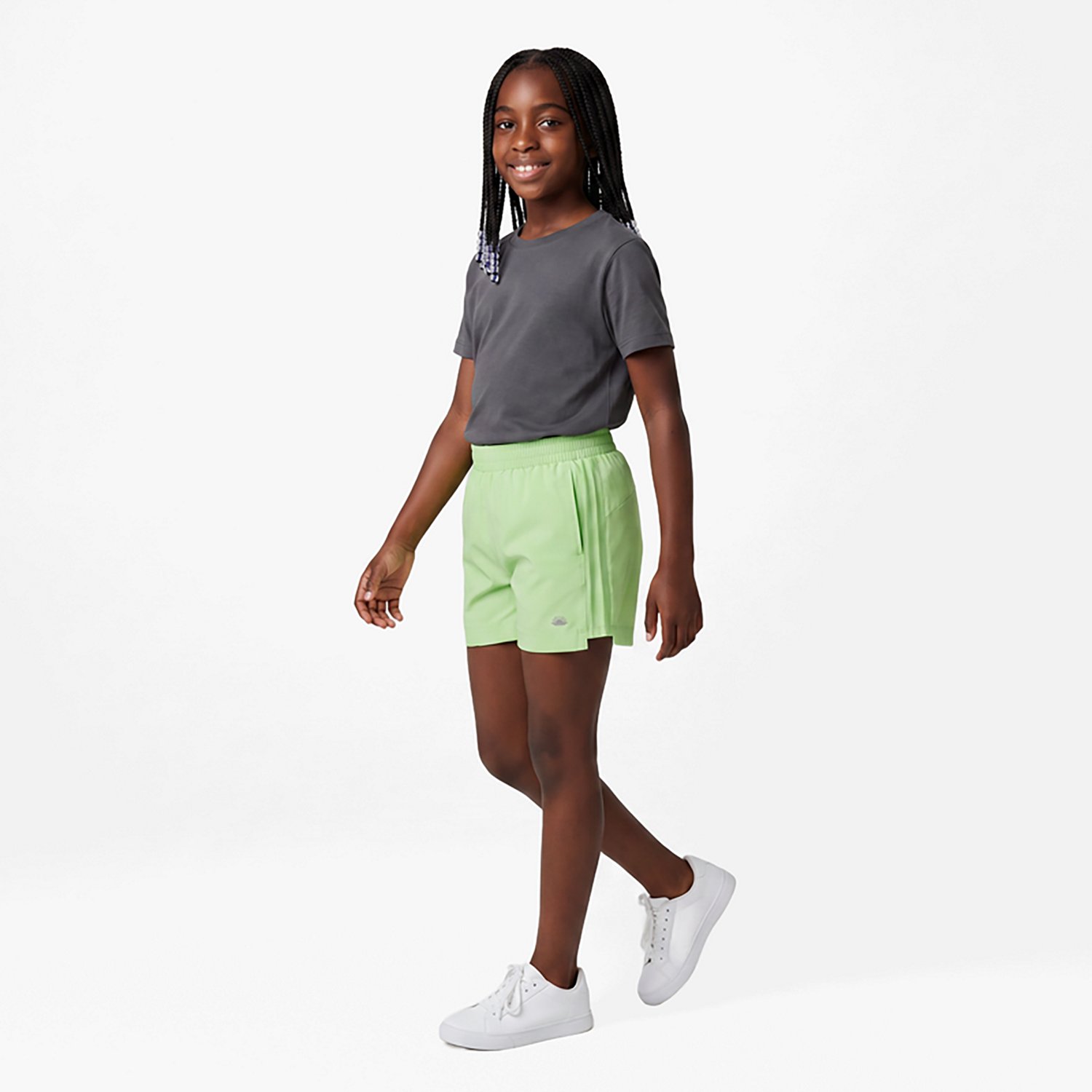 Jadelynn Brook Girls' No Limits Pleated Shorts 2.5
