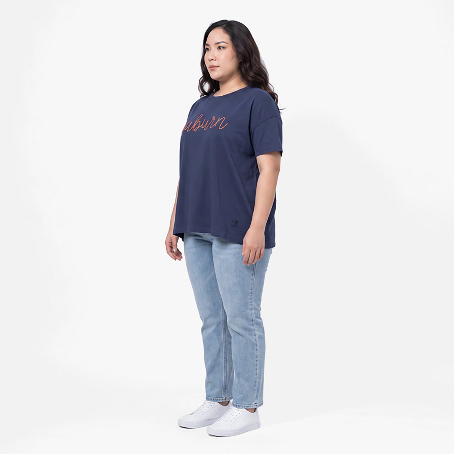 Pressbox Women's Auburn Swirl Script Oversized Graphic T-shirt