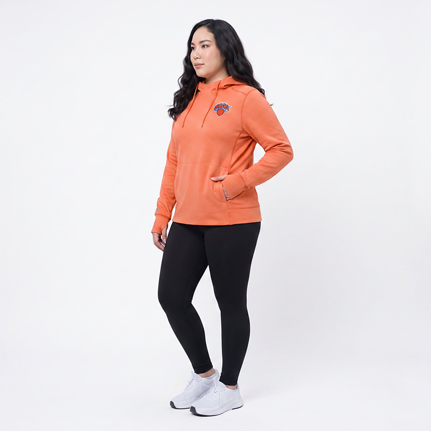 Antigua Heather New York Knicks Justice Pullover Hoodie