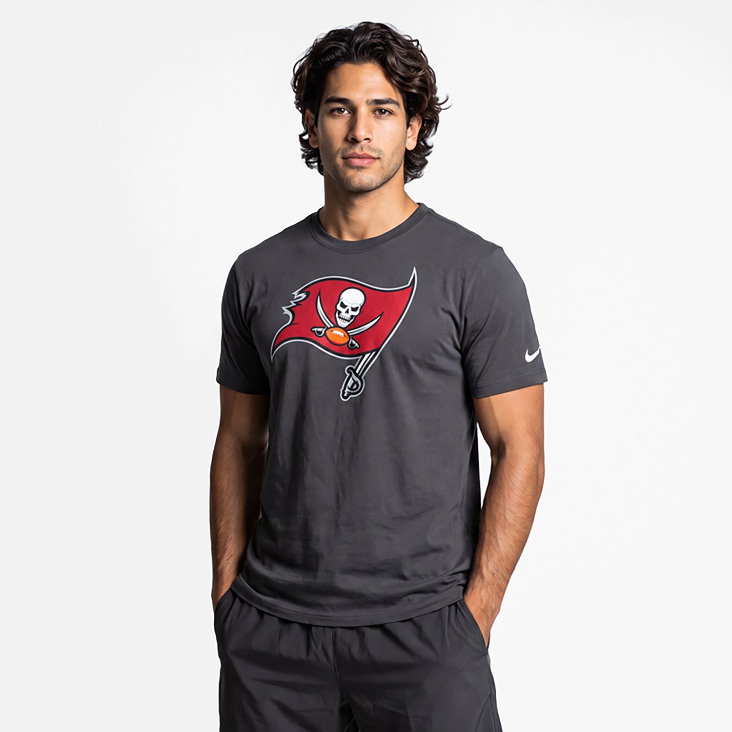 Nike Men's Tampa Bay Buccaneers Essential Logo Graphic T-shirt