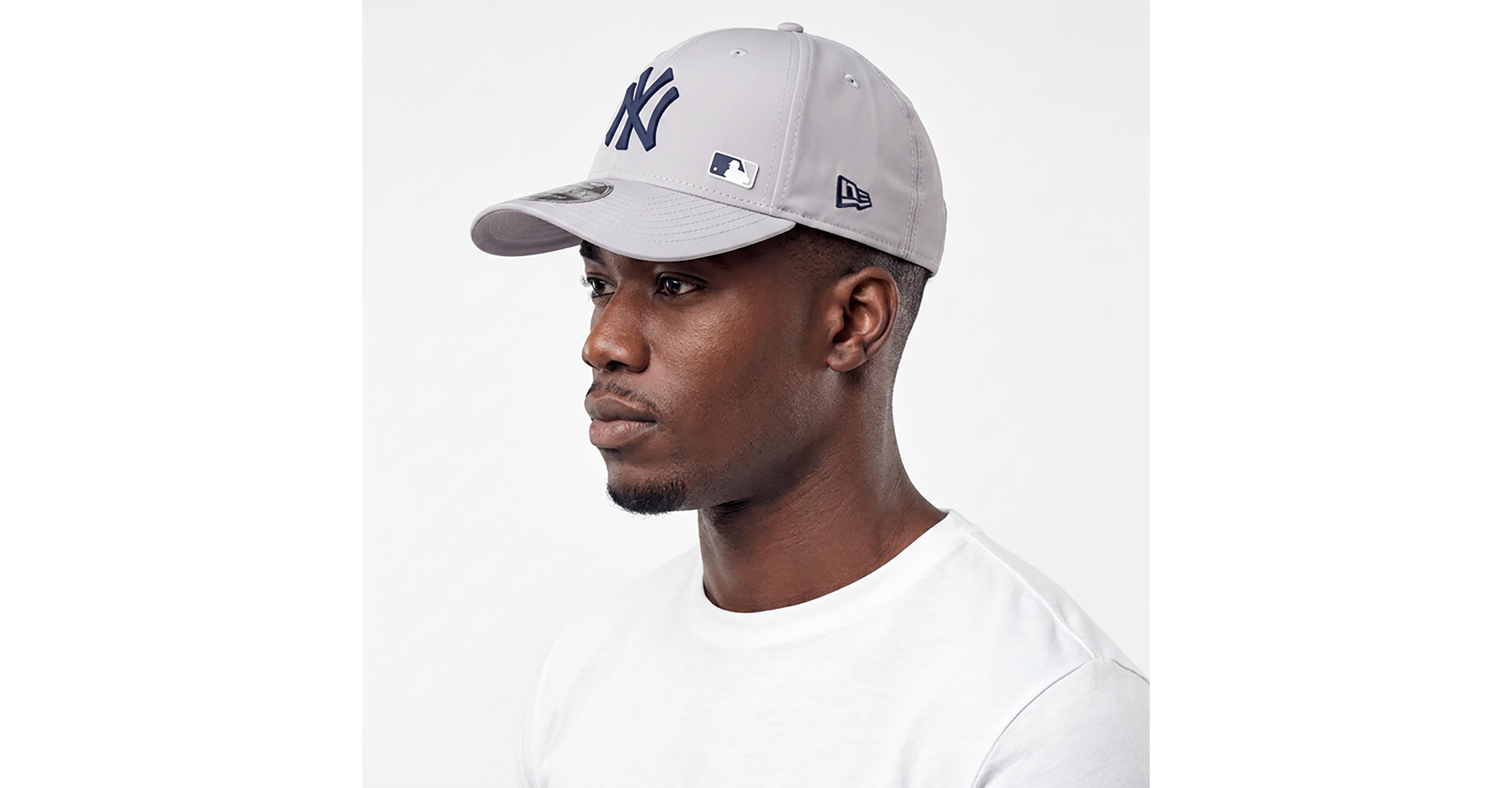 New Era New York Yankees Laser Perforated 9SEVENTY Adjustable Hat