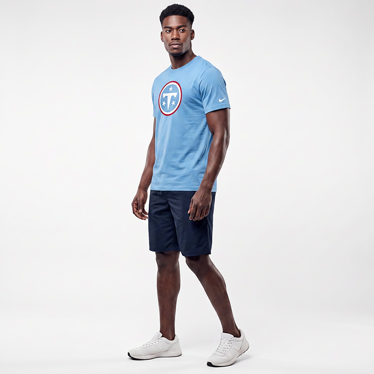 Nike Men's Tennessee Titans Essential Logo Graphic T-shirt - view number 2