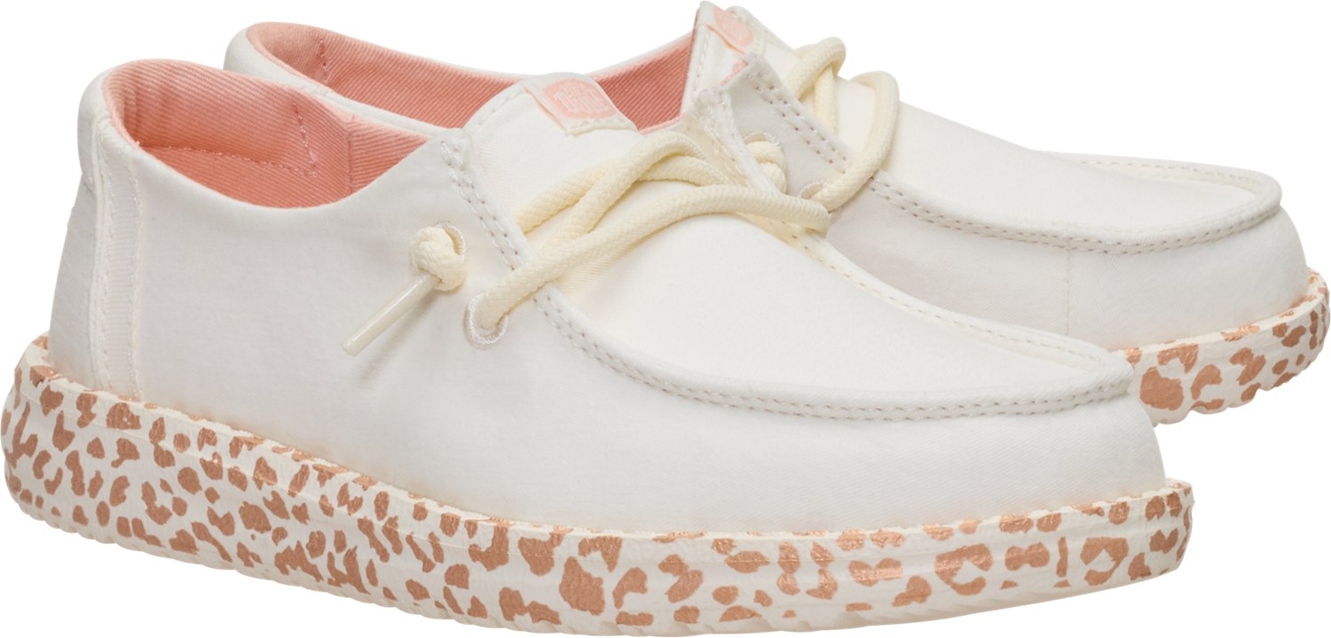 HEYDUDE Girls' Wendy Metallic Leo Shoes - view number 4