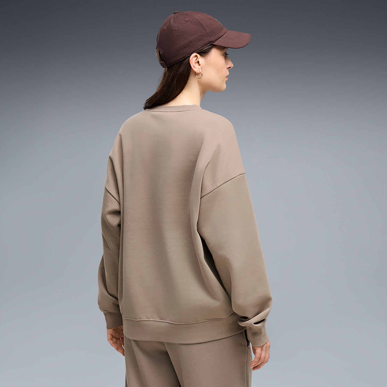 PUMA Women's Essential Oversized Crew Fleece Sweatshirt - view number 2