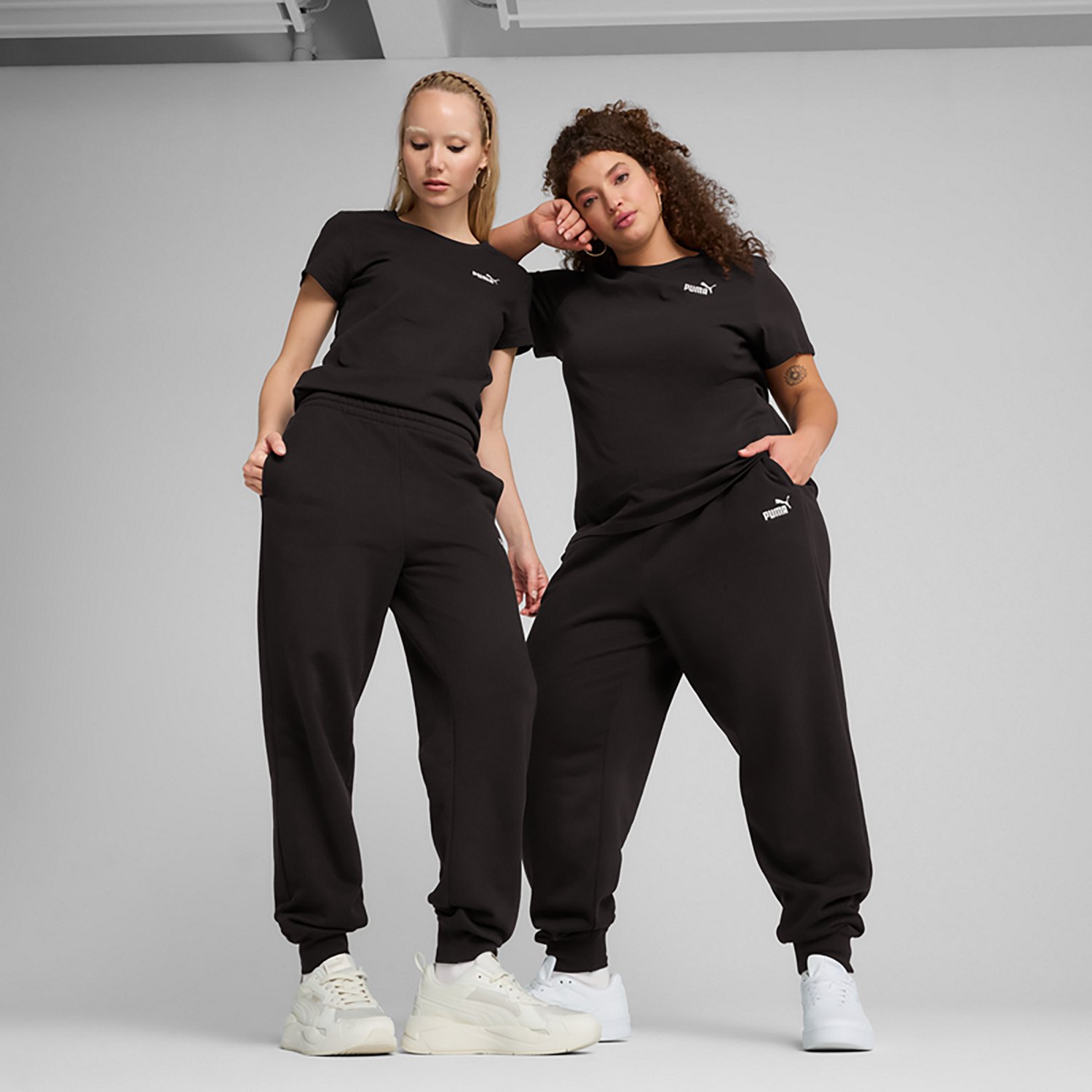 PUMA Women's Essential Small No. 1 Logo Comfort High-Waist Fleece Sweatpants - view number 3
