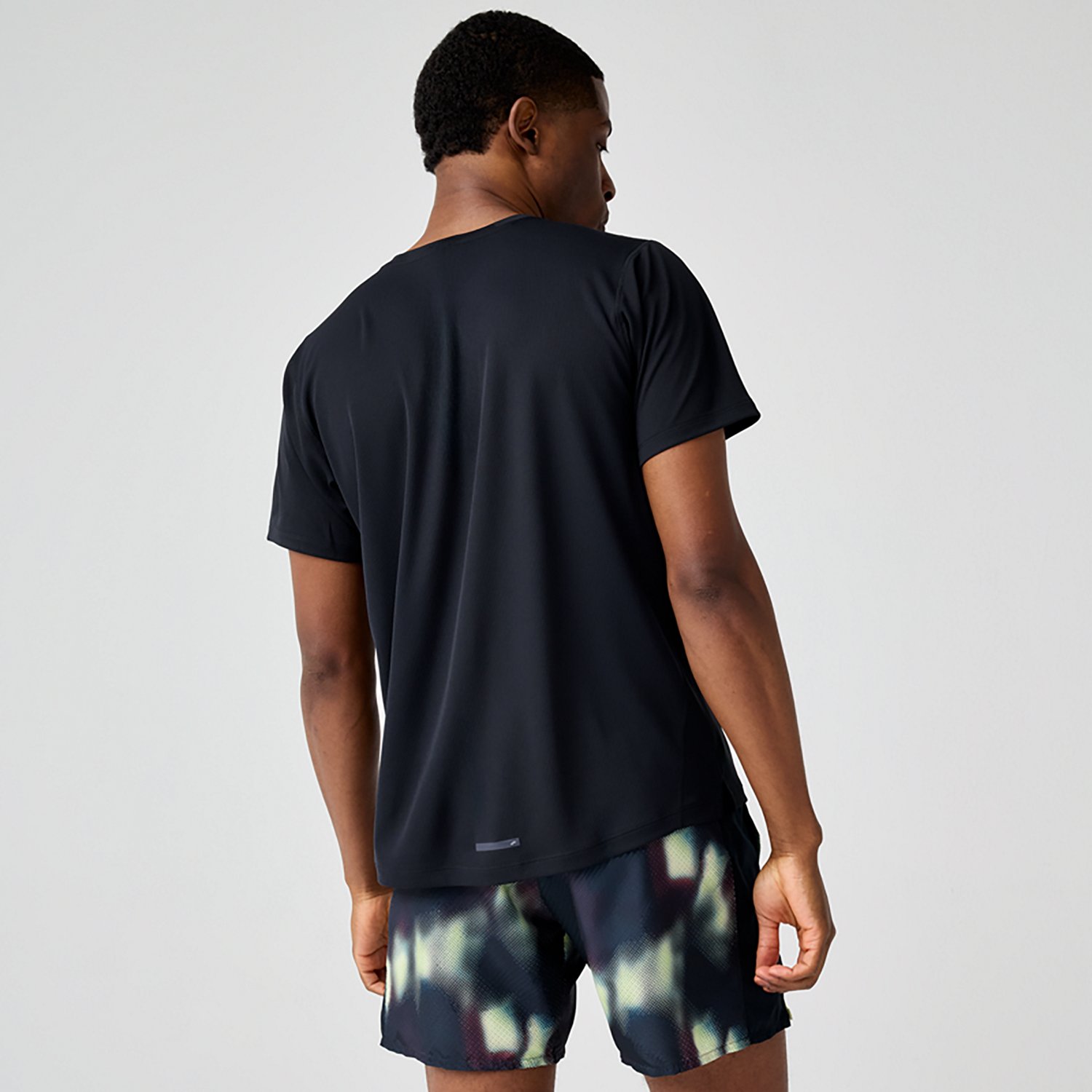 Brooks Men's Dash Short Sleeve Shirt