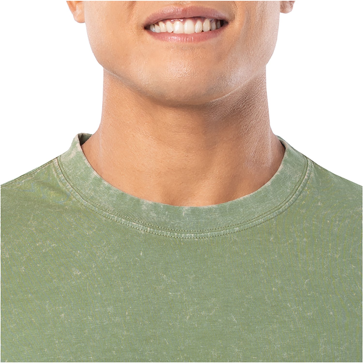 Guy Harvey Men’s Coastal Wash Off Grid Bass GFX Pocket T-shirt - view number 7