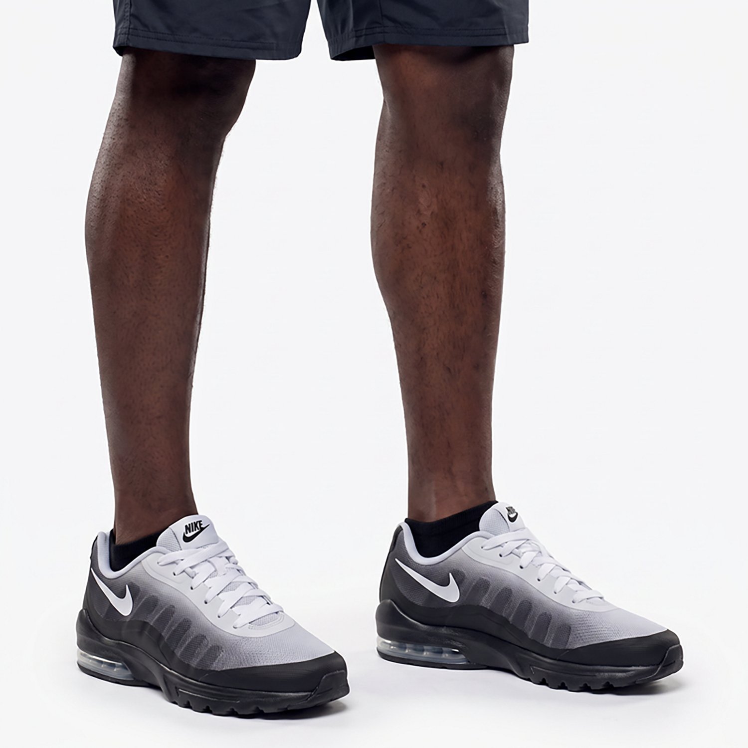 Nike Men's Air Max Invigor Shoes - view number 4