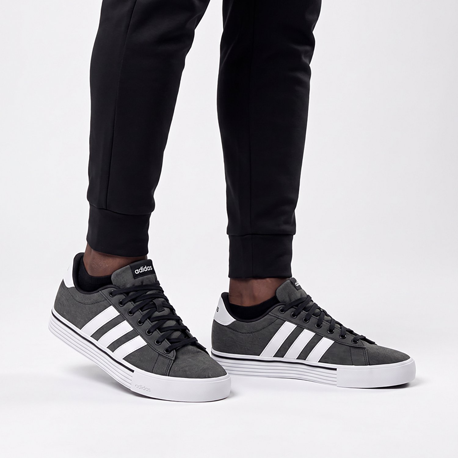 adidas Men's Daily 4.0 Shoes - view number 3