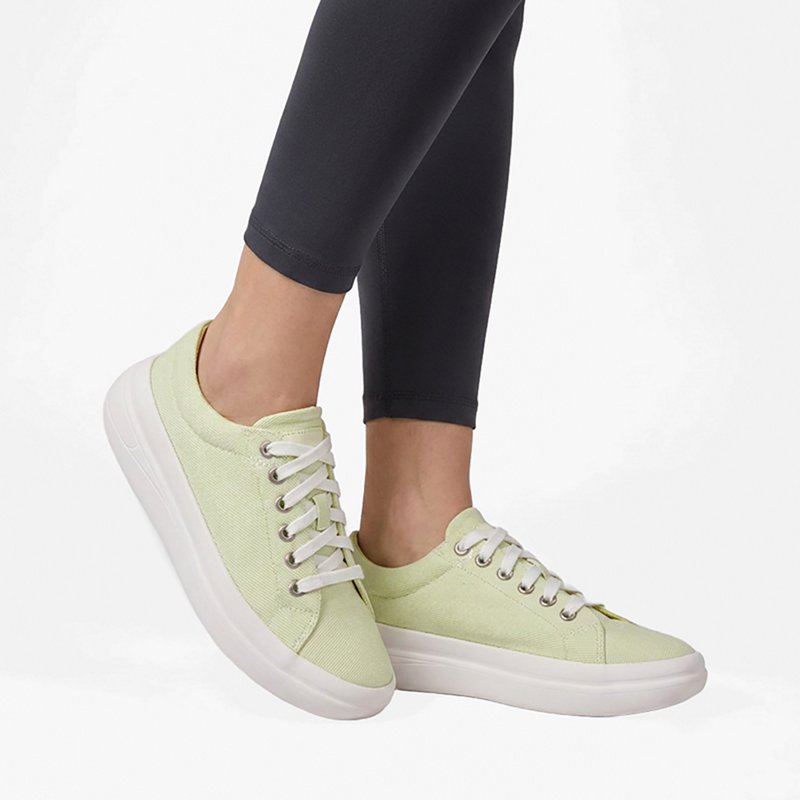 Lamo Women's Makenna Casual Shoe