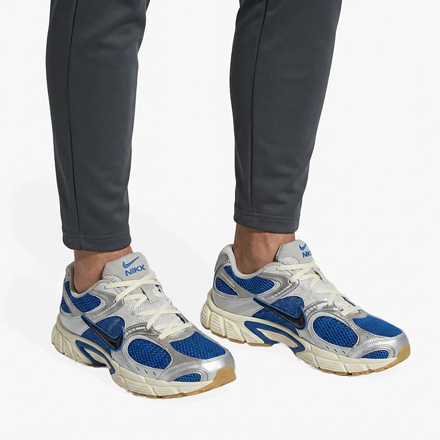 Nike Men's V5 Runner Shoes - view number 5