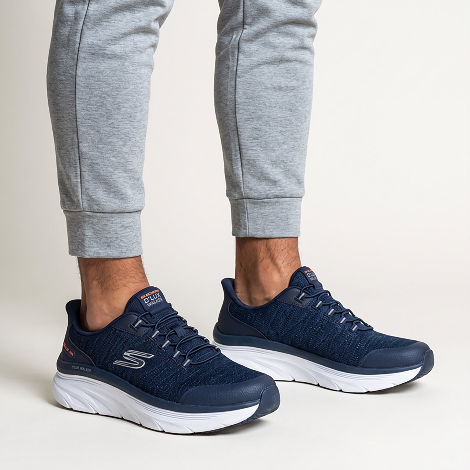 SKECHERS Men's Hands Free Slip-Ins Relaxed Fit D-Lux Walker 2.0 Shoes - view number 6