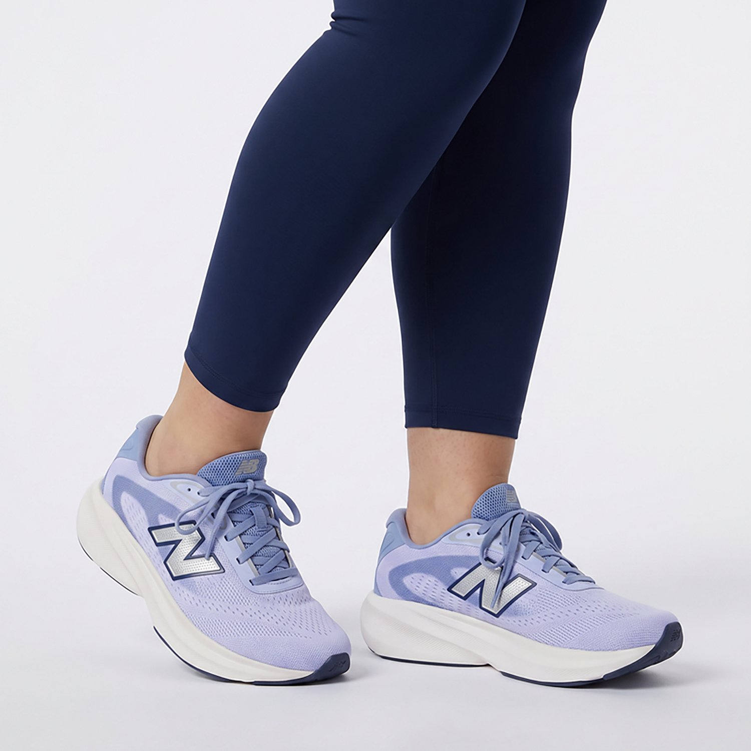 New Balance Women's Fresh Foam 680 v9 Running Shoes - view number 3