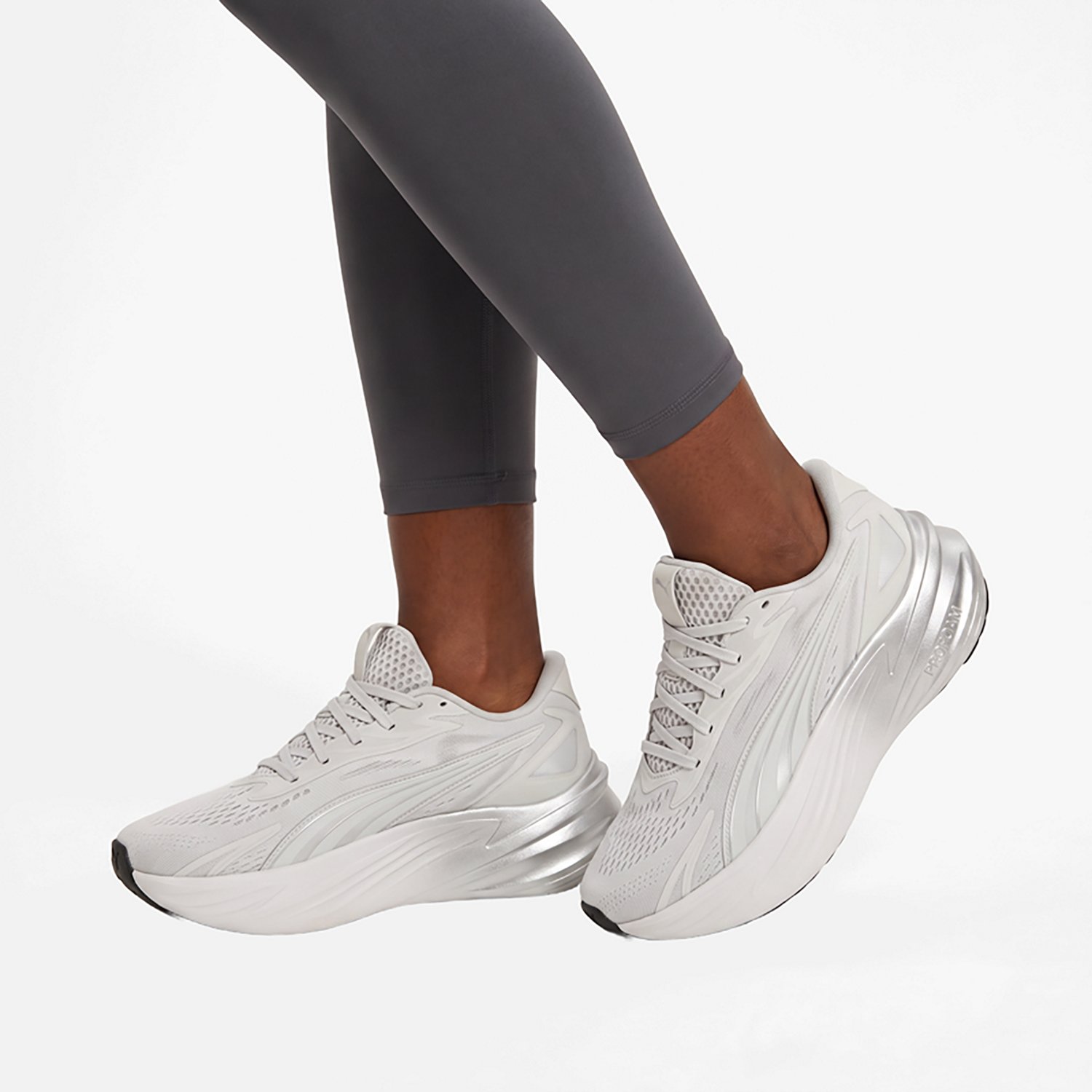 Puma Women’s Maxima Pro Running Shoes - view number 6