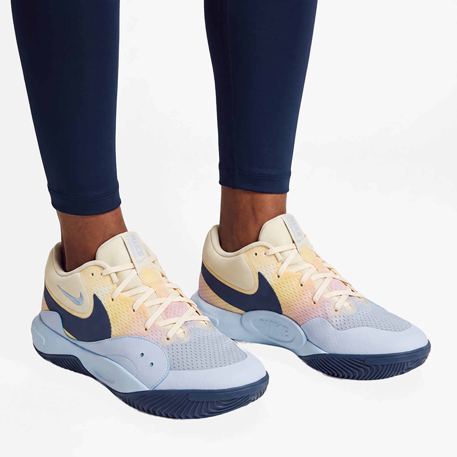 Nike Hyperquick SE Volleyball Shoes - view number 7