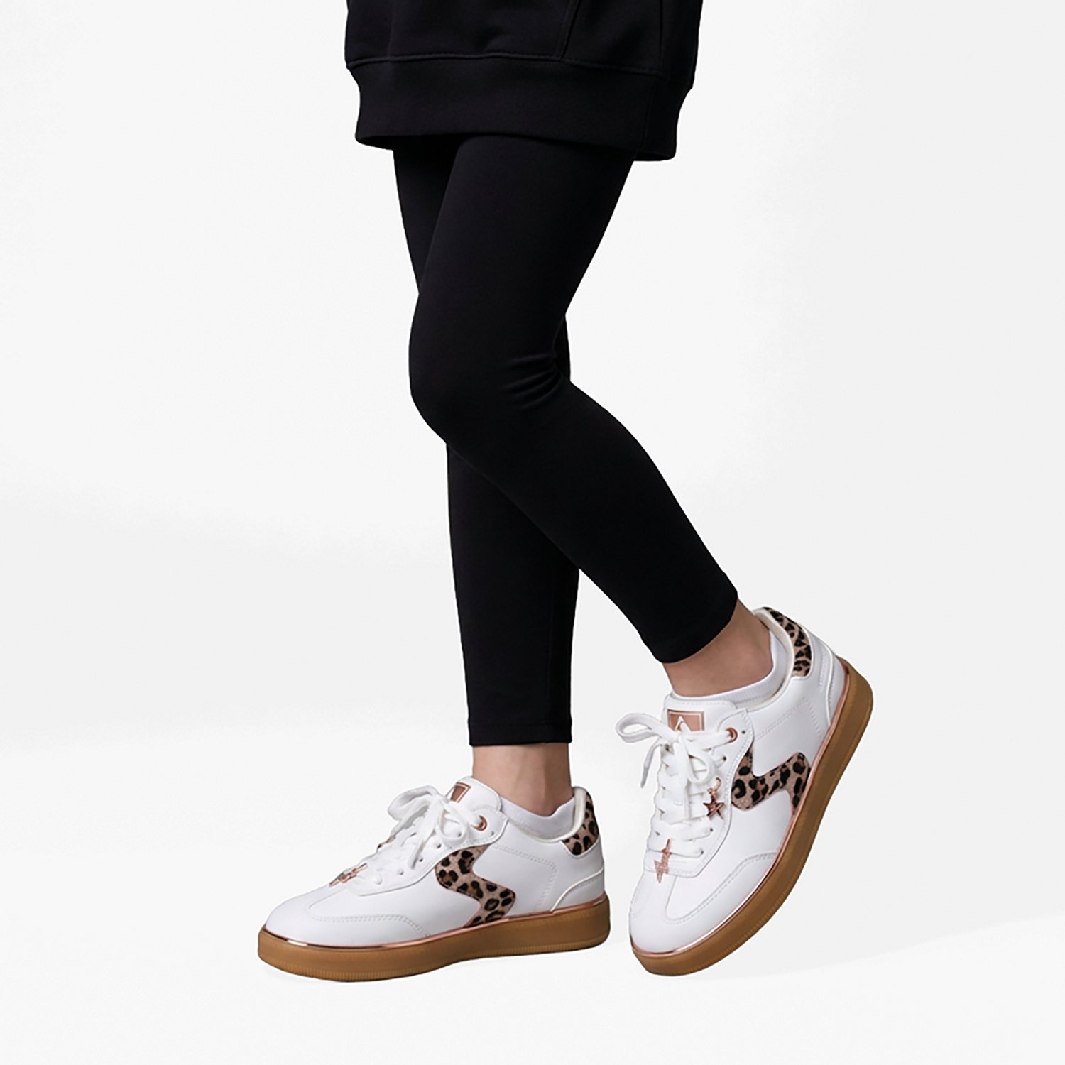 SKECHERS Girls' Hotshot - Leopard Fame Shoes - view number 7