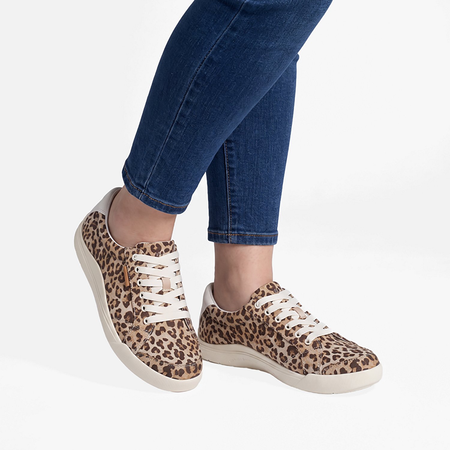  Dr. Scholl's Women's Be Bright Shoe - view number 8