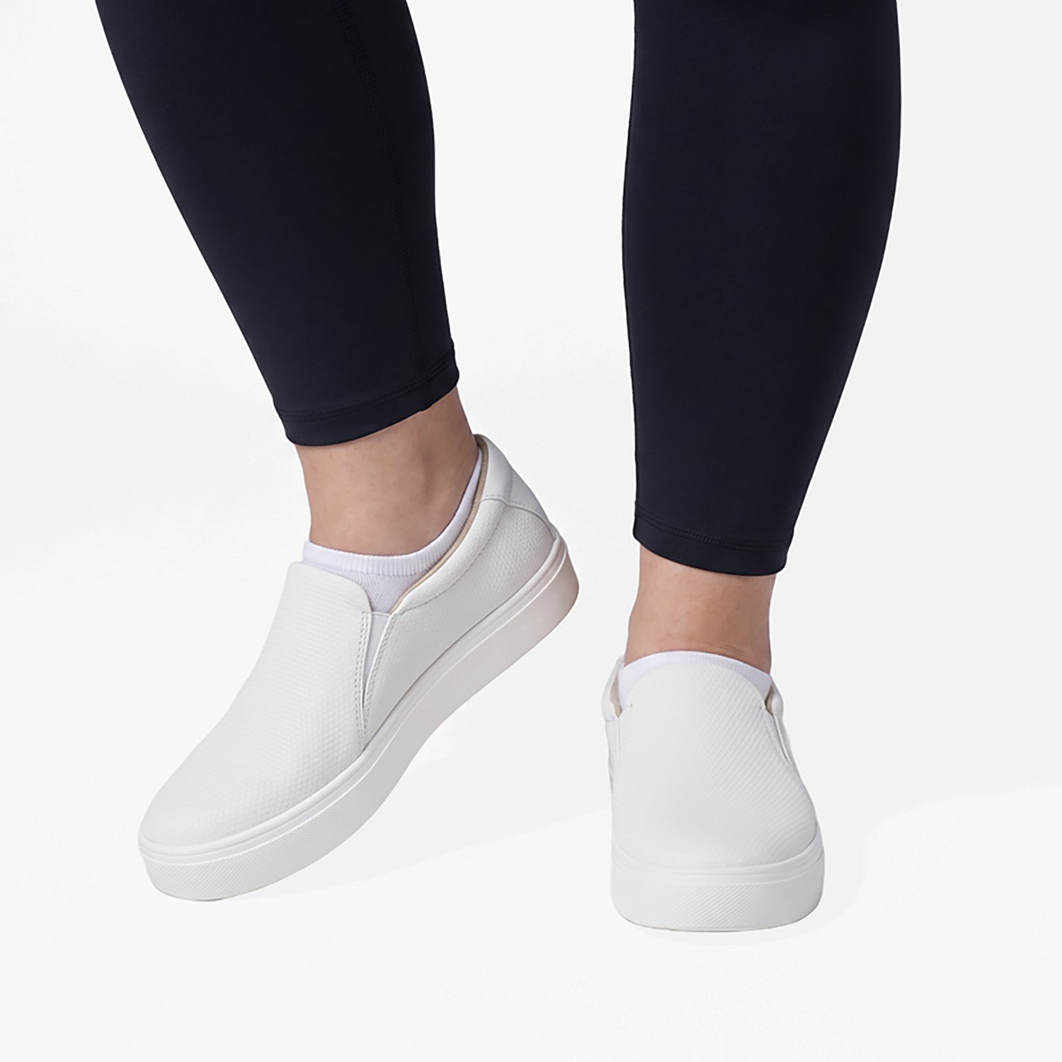Dr. Scholl's Women's Madison Cloud Slip On Shoe - view number 8
