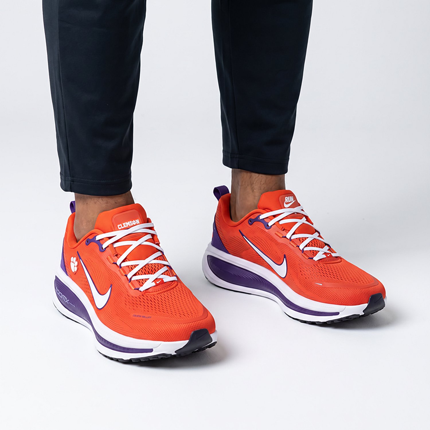 Nike Clemson Tigers Vomero 18 Running Shoes