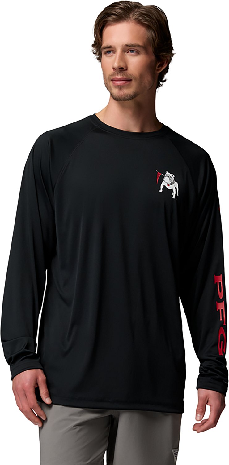 Columbia Sportswear Men's University of Georgia CLG Vault Terminal Tackle Long Sleeve Graphic T-shirt